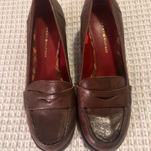 Tommy Hilfiger Brown Leather loafer.